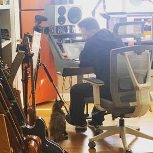 Meet your Posher, Anthony